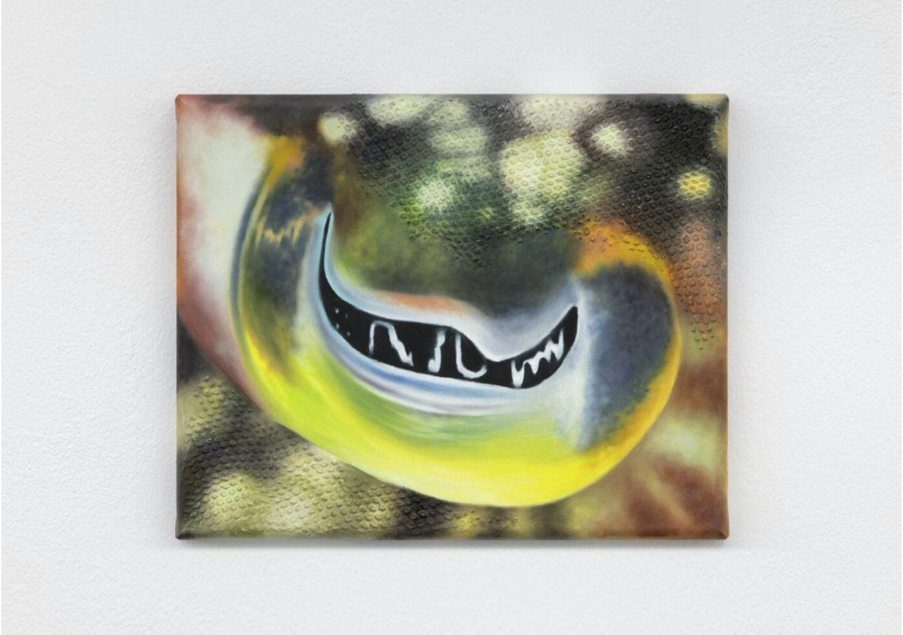 *Espejito XIX: Murmurs*, 2023, huile et pâte à modeler sur toile, 20.3 x 25.4 cm. Courtesy the artist. Photo © Ruben Diaz