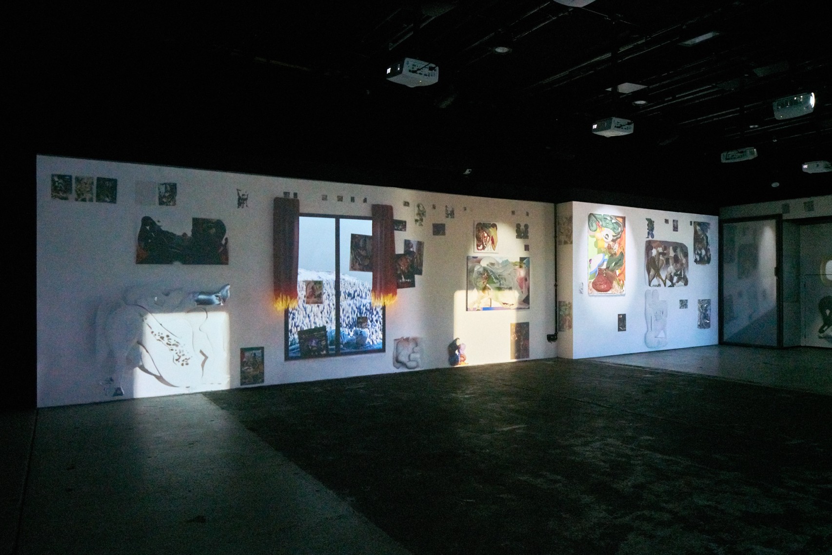 Vue d’exposition, « The Transformation of Matter Creates Light  », Trauma Bar und Kino, Berlin, Allemagne, 2022.