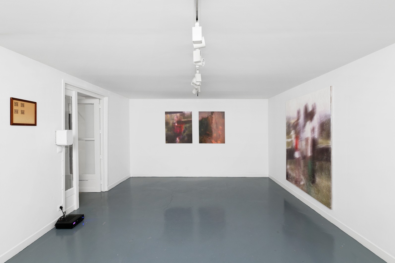 Exhibition view, « Alors, je ferme les yeux », Spiaggia Libera, Paris, 2023. © Aurélien Mole