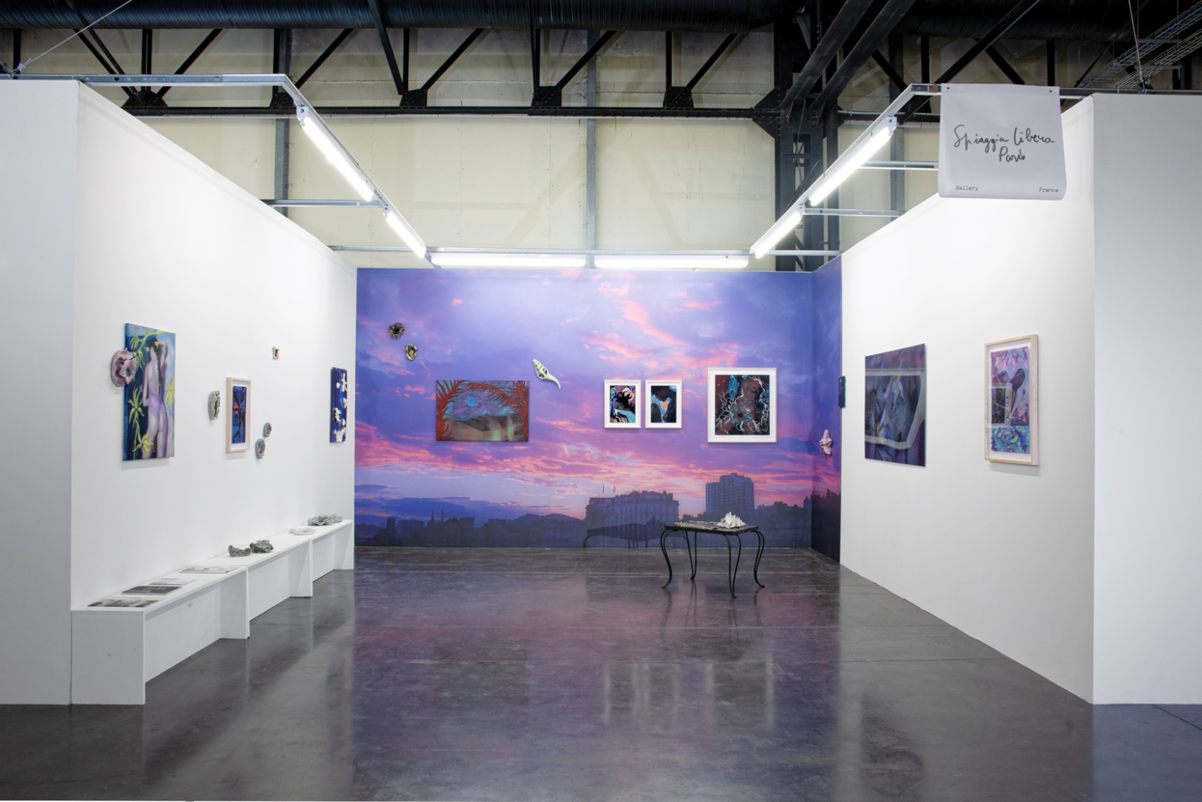 Vue d’exposition, “Moonlight & Sunburn”, Art-o-rama, Marseille, France, 2024. Photo © Margot Montigny