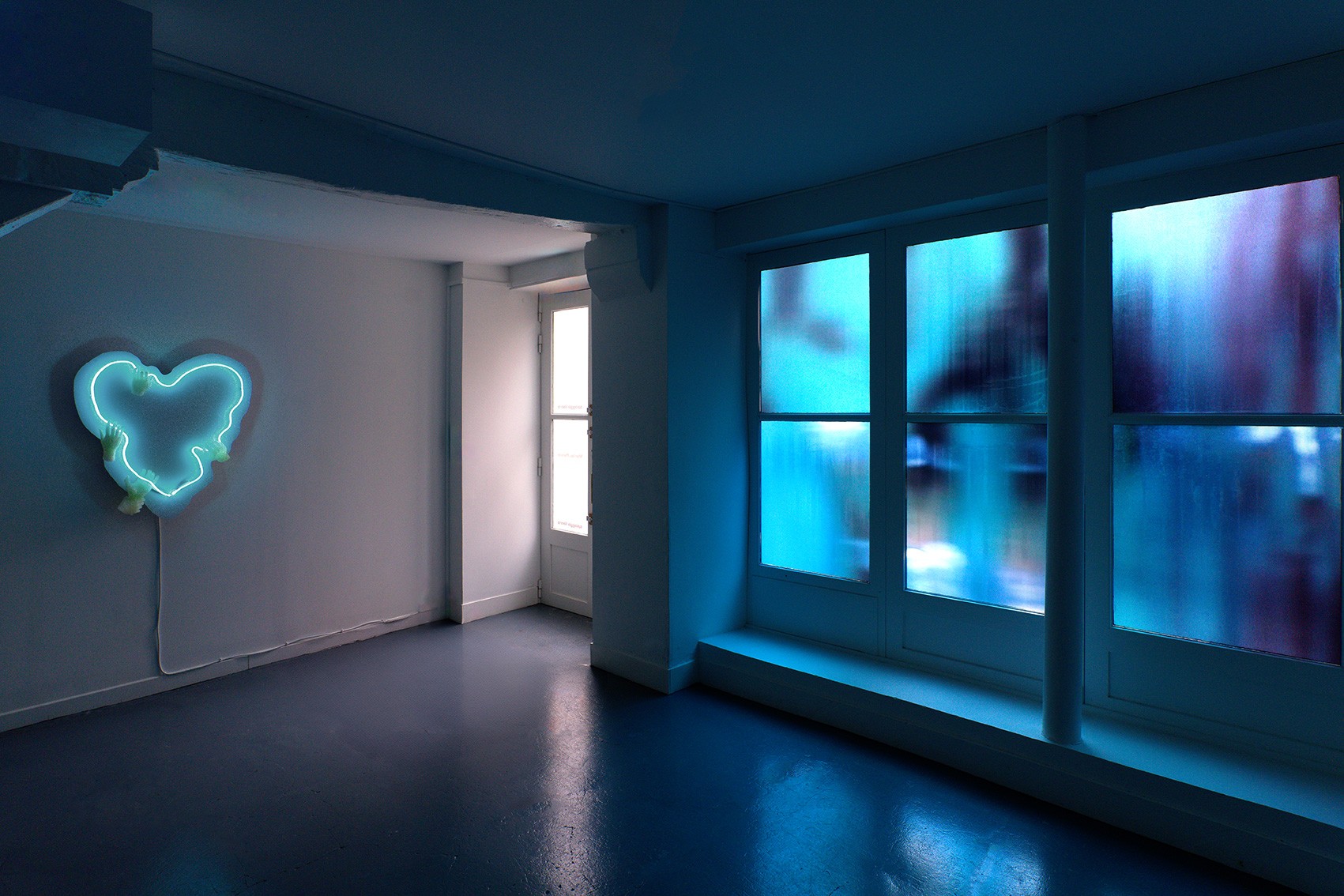 Vue d’exposition, solo show Marilou Poncin « Liquid Love is Full of Love », spiaggia libera, Paris, France, 2024. Photo © Pauline Assathiany