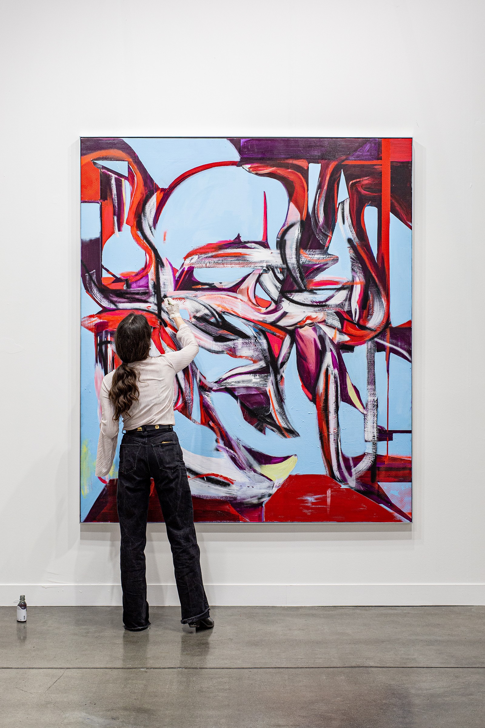 Vue d’exposition, Romana Londi, « Jetlag: San Bartolomeo », Miart, Milan, 2024. Photo © Gabriele Abbruzzese