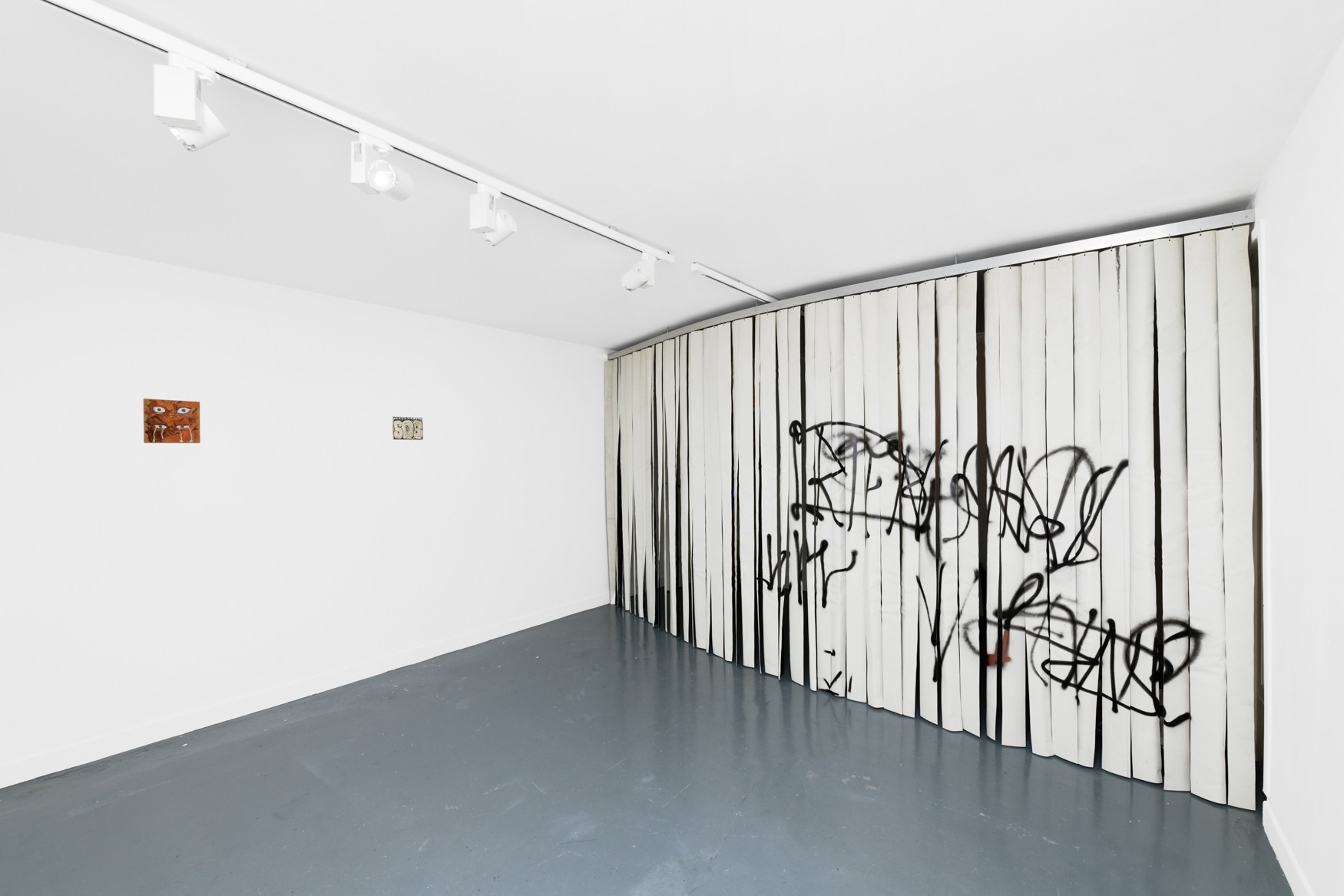 Exhibition view, “rien sans peine”, spiaggia libera, Paris, France, 2024. Photo © Aurélien Mole