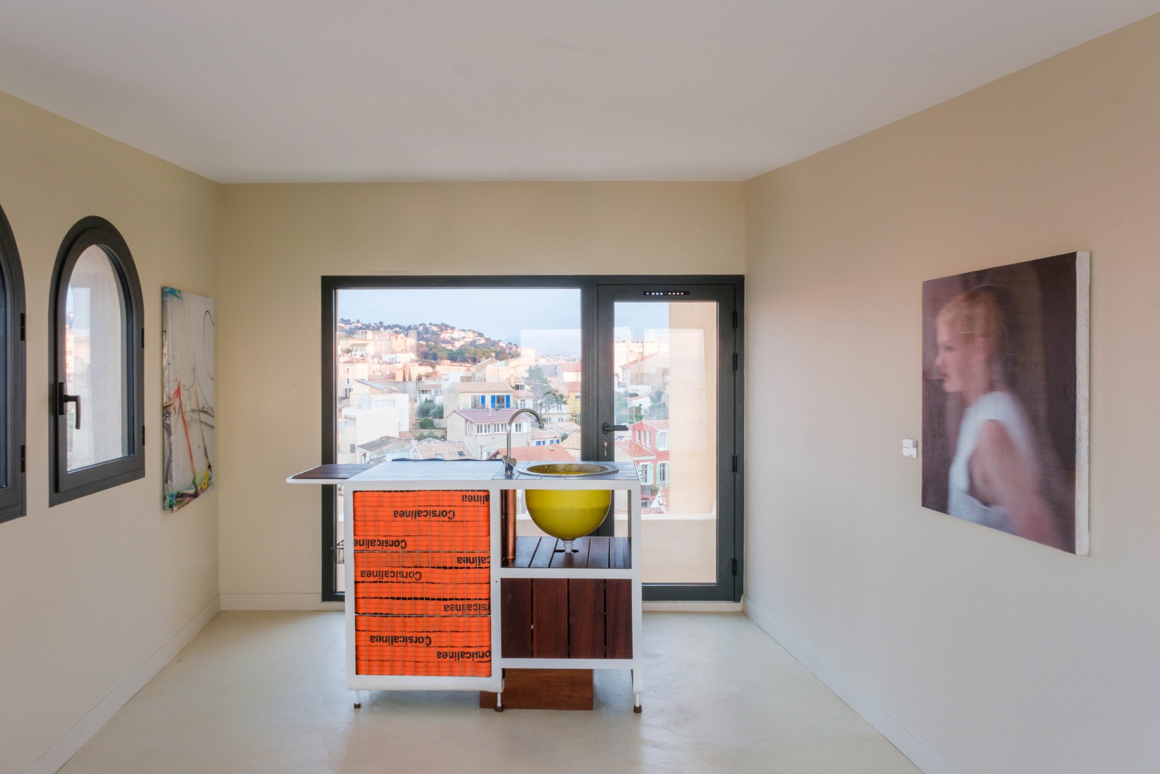 Vue d’exposition, Sentinelles, Marseille, 2024. Photo © Iris Millot